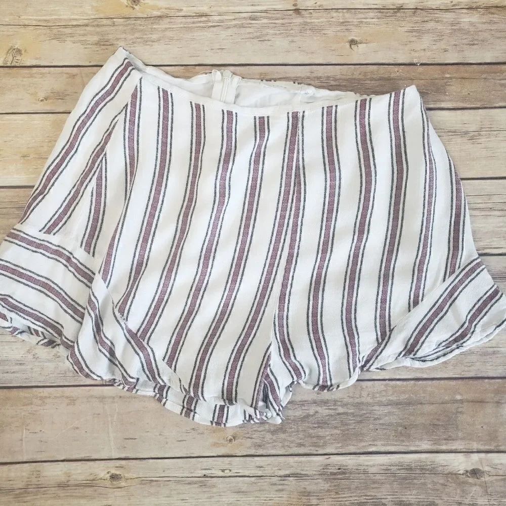 Lush rayon striped ruffle shorts